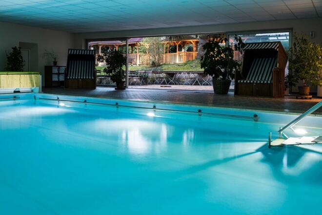 Schwimmbad