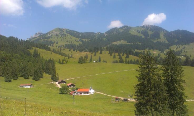 https://d1pgrp37iul3tg.cloudfront.net/objekt_pics/obj_full_28636_025.jpg