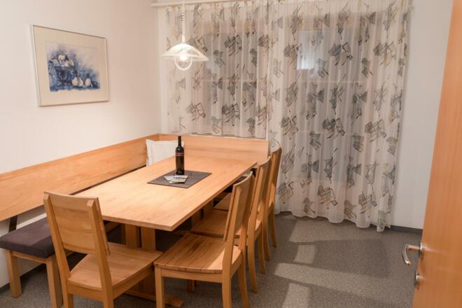 Esstisch Appartement Marcel und Dominik