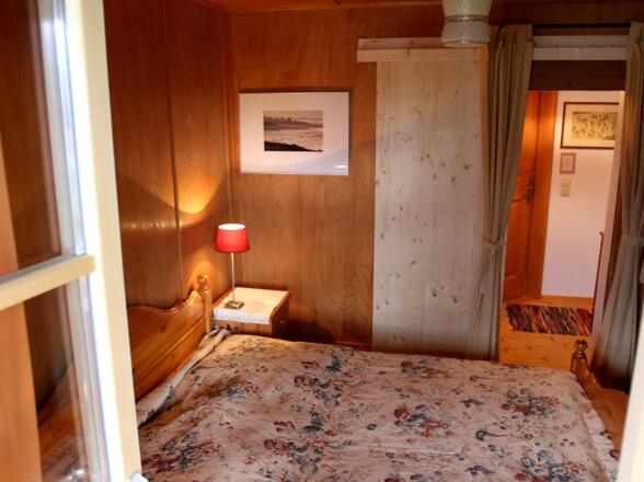 das Schlafzimmer