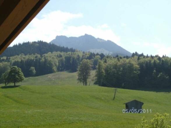 https://d1pgrp37iul3tg.cloudfront.net/objekt_pics/obj_full_28549_004.jpg