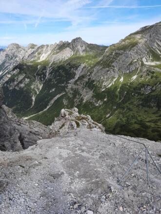 Seilversicherte Stellen beim Aufstieg auf den Roggelskopf