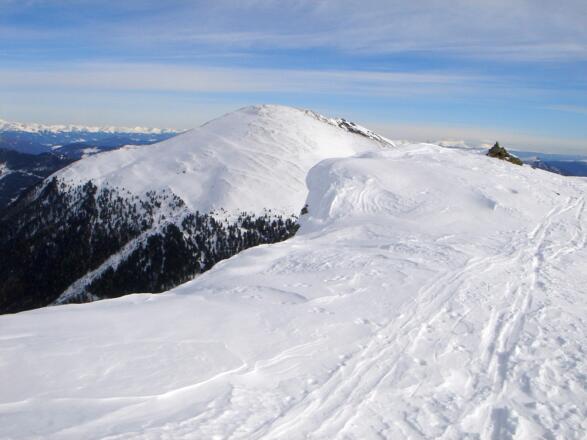 Rosaninhöhe mit Kilnprein im Hintergrund