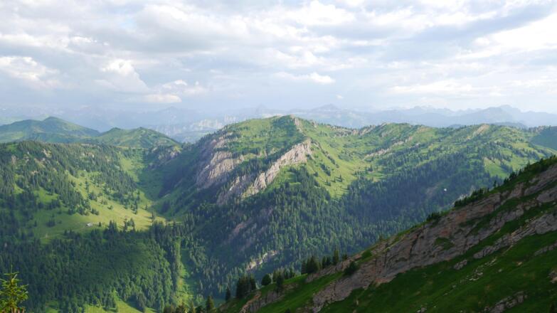 Blick vom Buralpkopf auf den Siplinger Kopf
