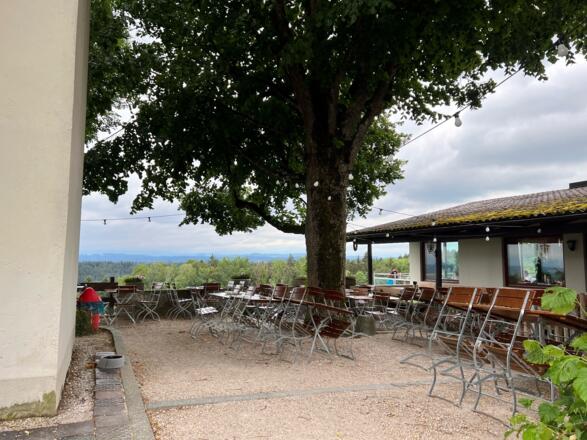 Biergarten zur schönen Aussicht, Kleinhöhenrain
