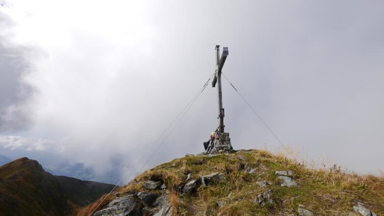 Sagtaler Spitze (Standkopf)