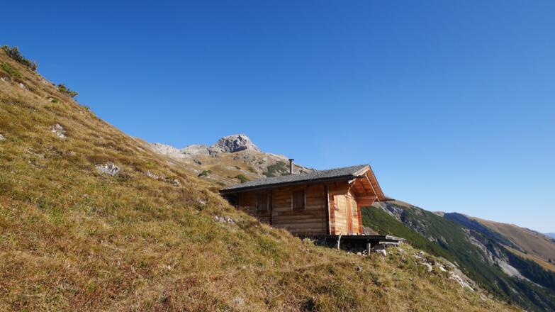 Jagdhütte im herbstlichen Lechtal