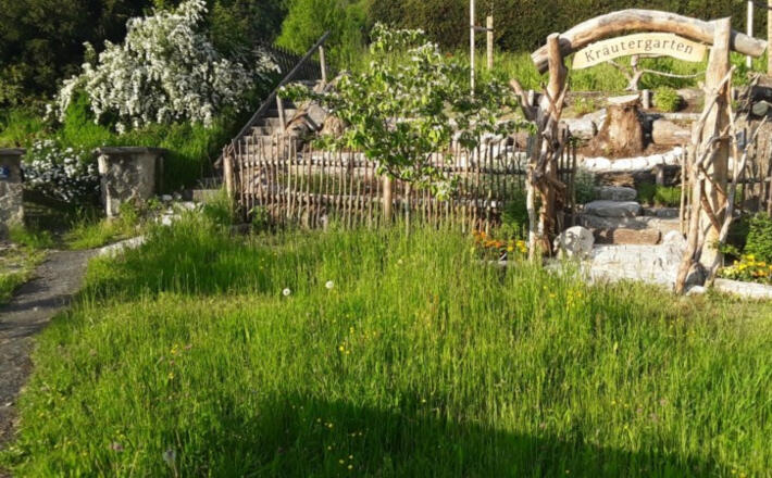 Der Kräutergarten im Naturschaugarten Bischofswiesen