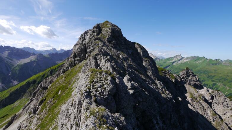 Anstieg zum Sattelkopfgipfel von Norden