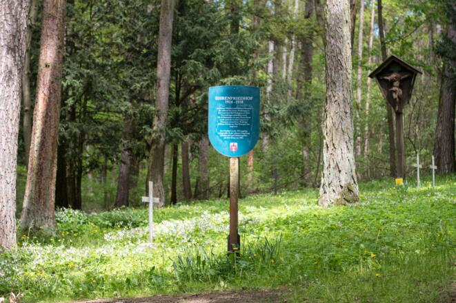 Informationstafel auf dem Ehrenfriedhof Bad Kissingen