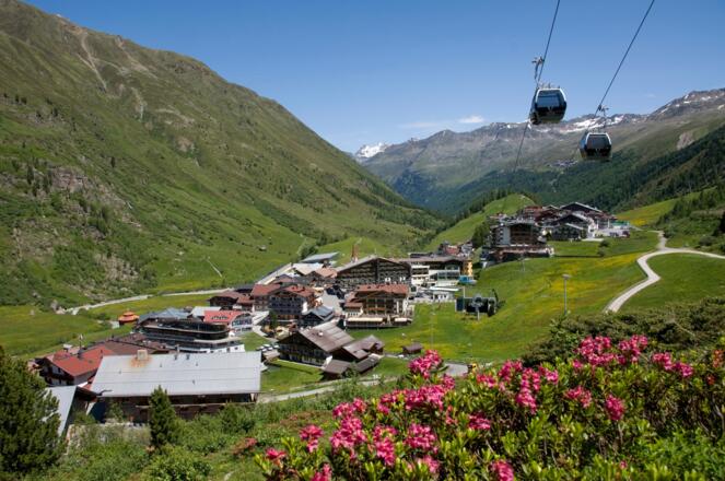 Gurgl Ortsaufnahme mit Lift