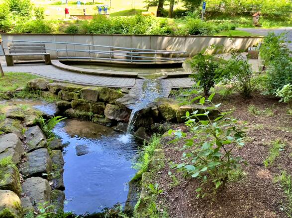 Barrierefreie Wassertretanlage Mespelbrunn