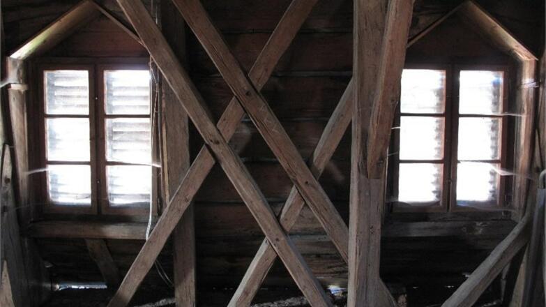 Triftern, Alte Post, Dachstuhl