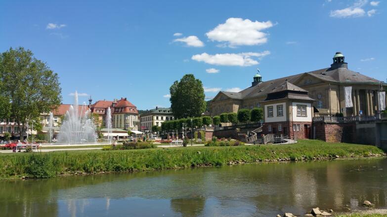 Fränkische Saale und Multi-Media-Brunnen Bad Kissingen