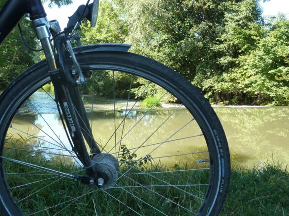 Schleifenroute - Pausenplatz an der Aisch