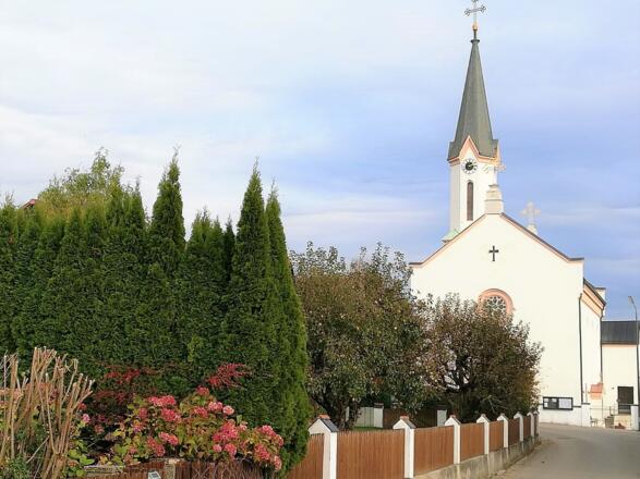 Kathol. Pfarrkiche St. Petrus in Wolfersdorf