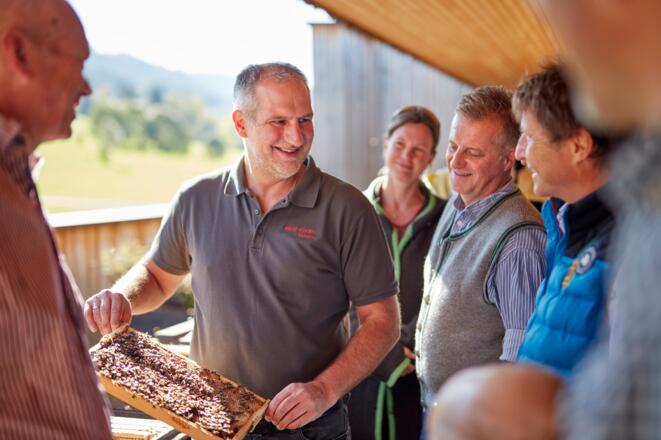 Besichtigung der Imkerei & Schaubrennerei Bentele