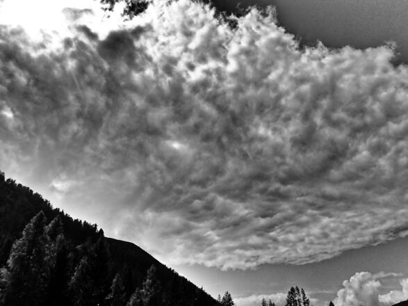 Wolkenstimmung beim Abstieg