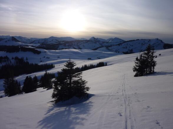 Sanfte Hänge führen zur Thorhöhe