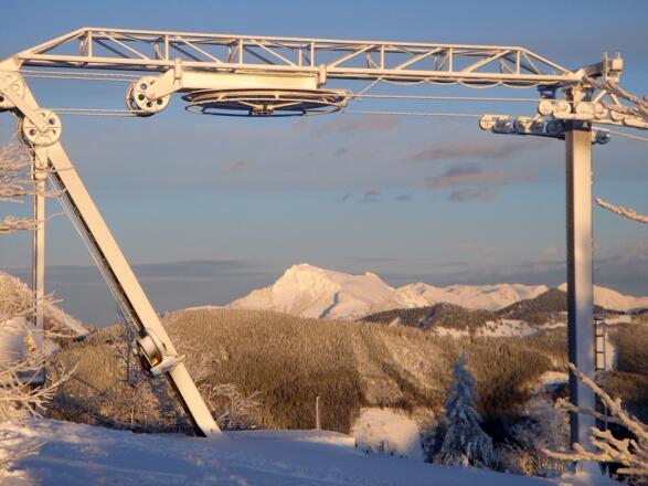 Bergstation Anzenberglift mit Schafberg