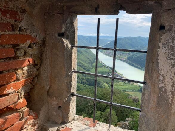 Blick von der Burg Aggstein auf die Donau