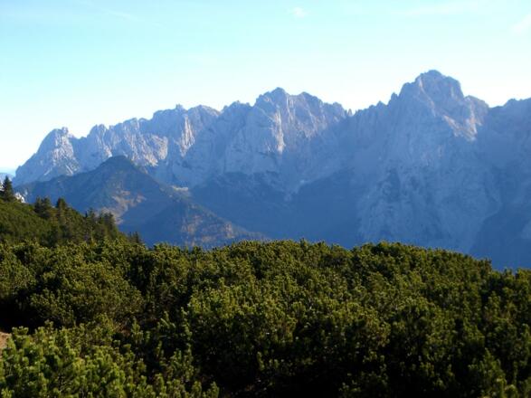 "Koasa" vom Petersköpfl, Blick zum Stripsenjoch