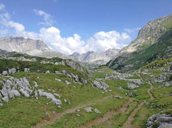 Rund um den Formaletsch mit Blick Richtung Rote Wand
