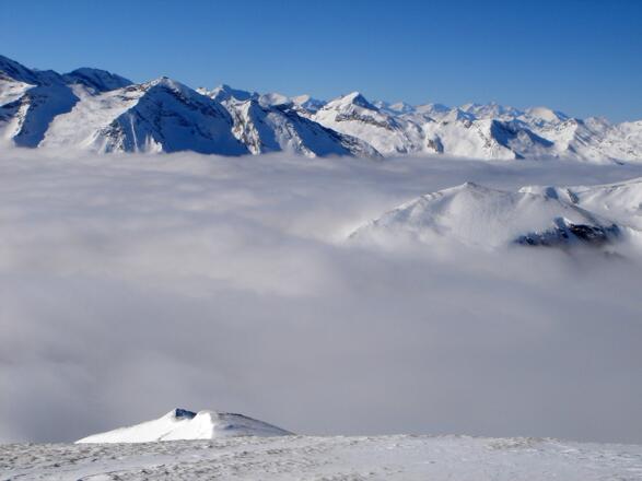 Ankogel - und Glocknergruppe ganz hinten