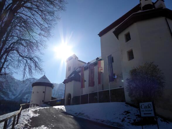 Im Schloss Goldegg warten ein Museum, die Dialoge und ein feines Café.