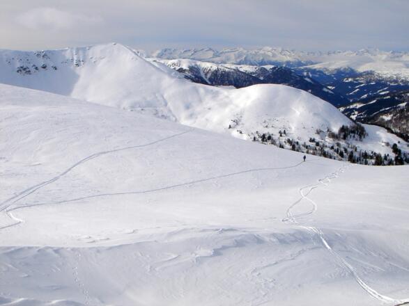 Senke vor dem Gipfelgrat