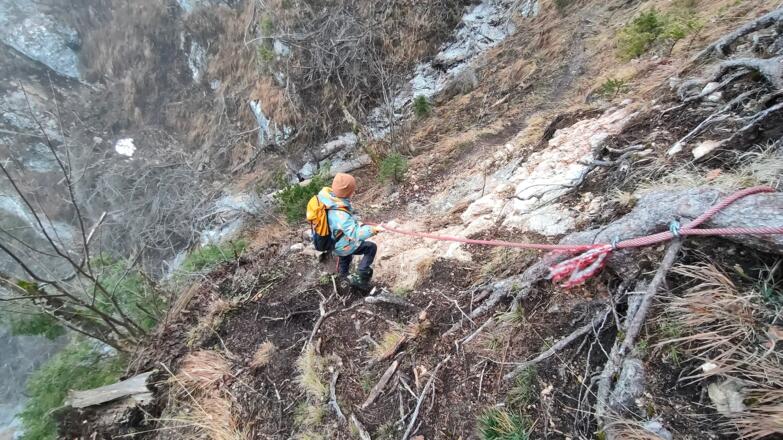 Versicherter Abschnitt am Verbindungssteig zum Steinkarlweg