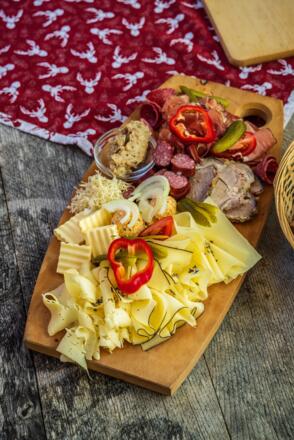 Brotzeit auf der Hinteralm