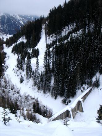 Geschiebesperre im Karthäusengraben