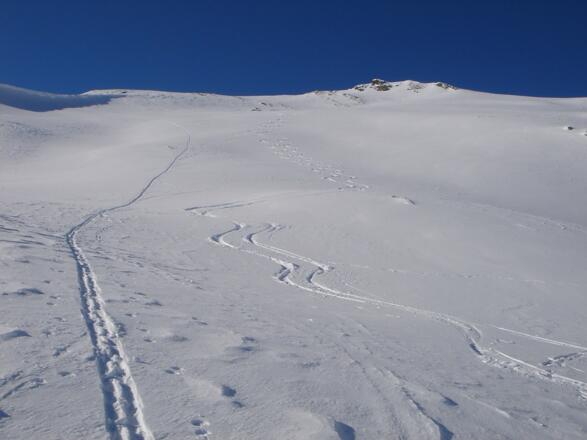 Im weitläufigen Kar