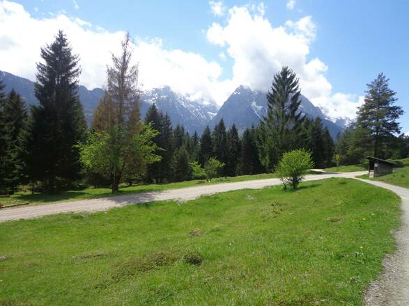 Kramerplateauweg in der Nähe der Almhütte