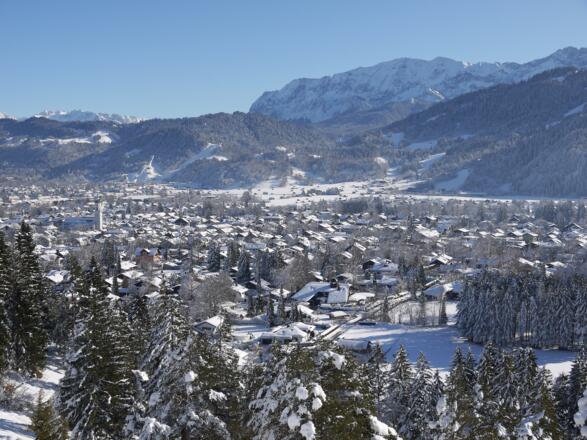 Blick über Garmisch-Partenkirchen