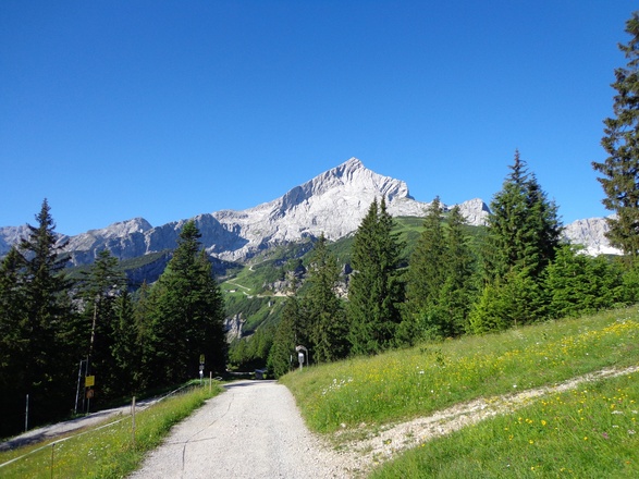 Weg vom Kreuzeck zum Osterfelderkopf