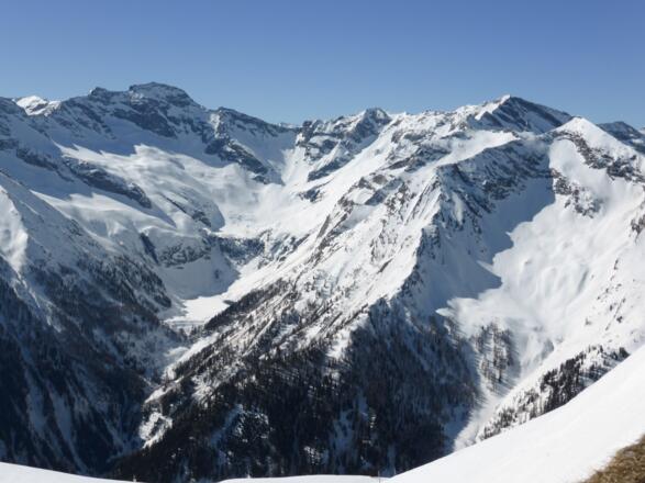 Ausblick zum Hafner - Petereck - Kölnbreinspitze