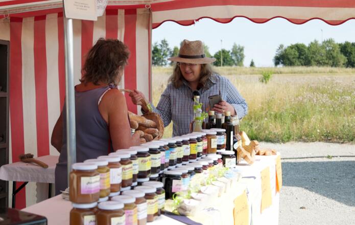 Bauernmarkt der Gemeinde Berg am Sophie-Scholl-Platz