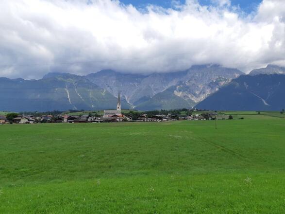 Untermieming mit Kirche