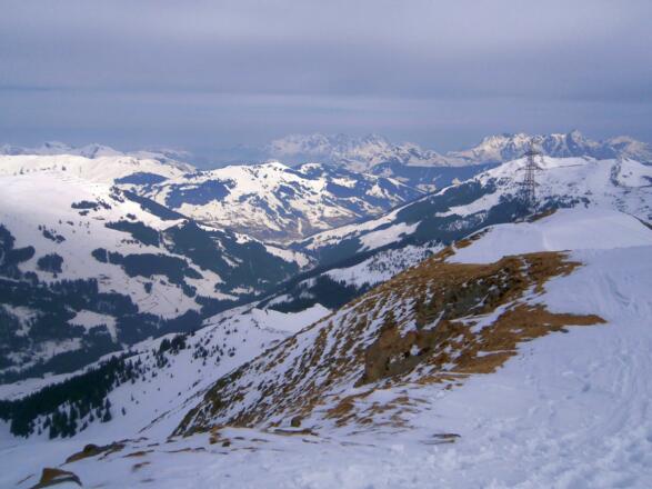 Blick Richtung Loferer und Leoganger Steinberge
