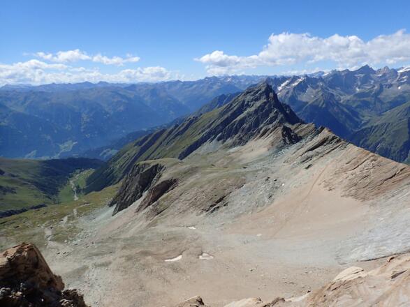 Tiefblick in das Kar oberhalb der Sudetendeutschen Hütte