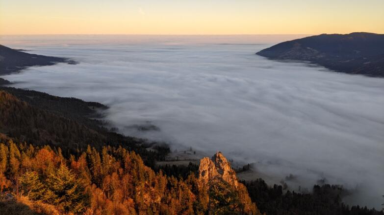 Klassische Inversionswetterlage - Lenggries und Bad Tölz unter der Nebeldecke
