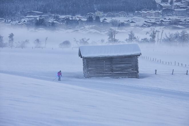 Langlaufen in herrlich ruhiger und traumhaft verschneiter Winterlandschaft