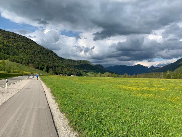 Radweg in Richtung Lenggries.