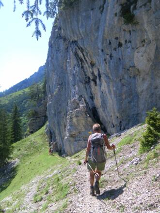 Abstieg um den Sonnenstein zur Kaiseralm