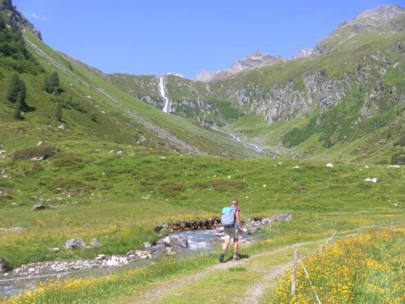 Neue Regensburger Hütte von der Falbesoner Ochsenalm