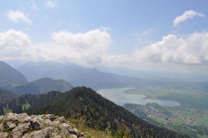 Die letzten Meter zum felsigen Rabenkopf-Gipfel.