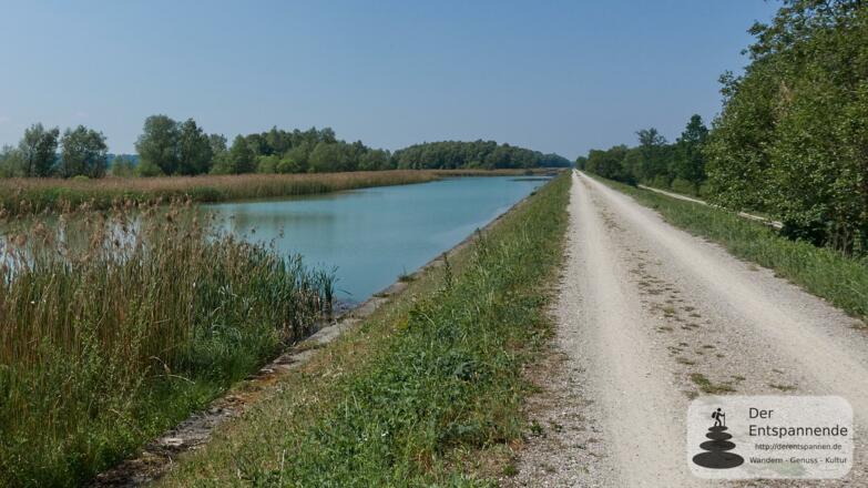 Auf dem Inn-Damm, unterwegs nach Aigen