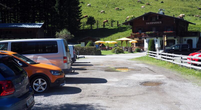 Parken beim Tauernhaus ~1150m